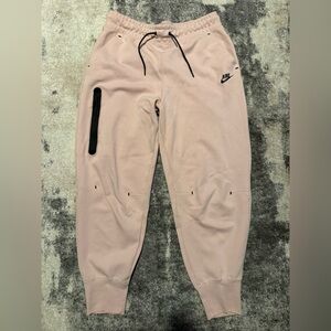 Nike Tech Joggers